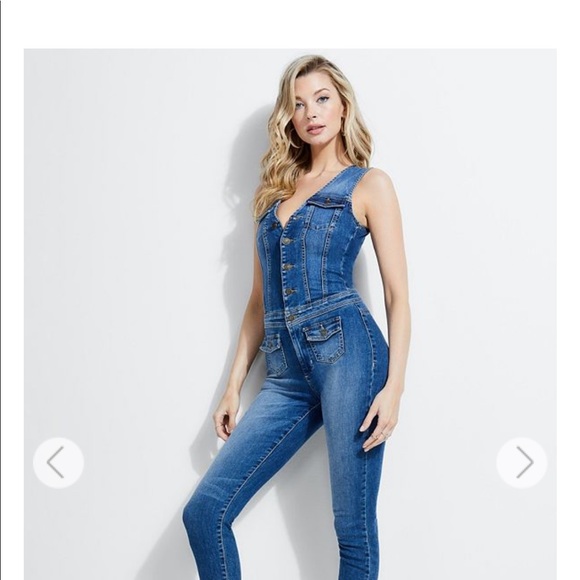 ♥️ NEW Guess JumpSuit - Picture 1 of 8